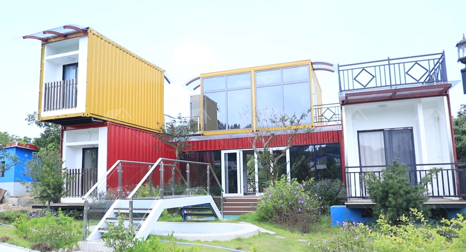 集裝箱住宅 外表清新 內部奢華